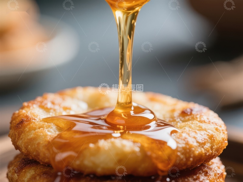 高清大图下载【趣麦麦图】蜂蜜淋在煎饼上的特写
