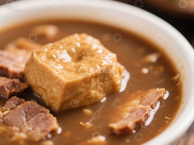 高清大图下载【趣麦麦图】浓郁牛肉汤配豆腐块