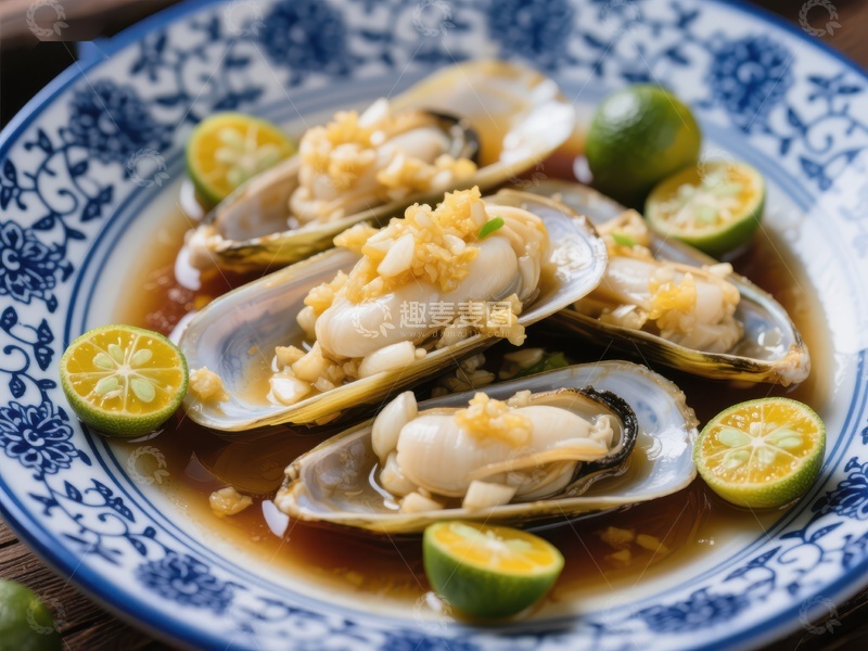 高清大图下载【趣麦麦图】蒜蓉蒸青口配柠檬