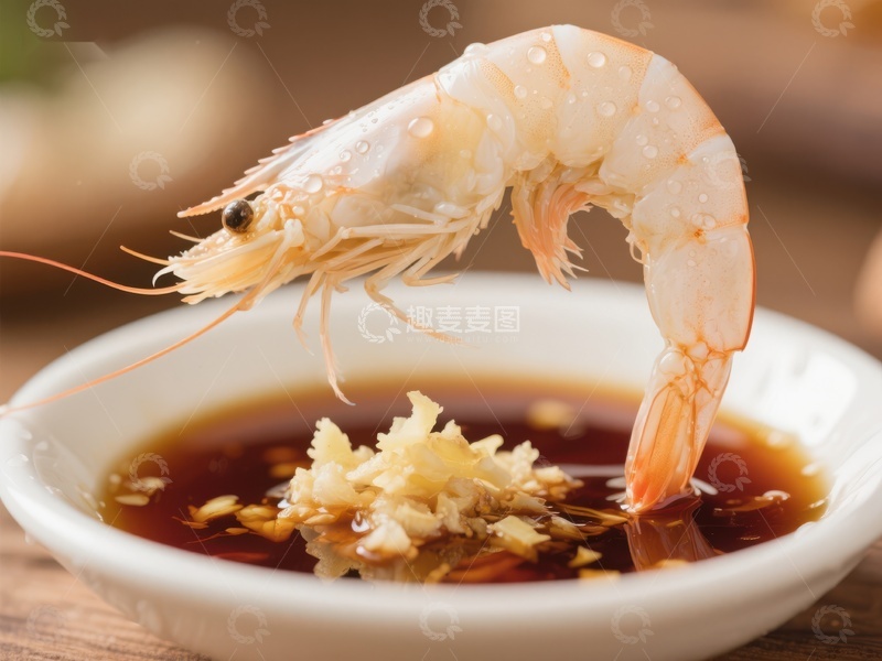 鲜虾蘸酱，美味佳肴