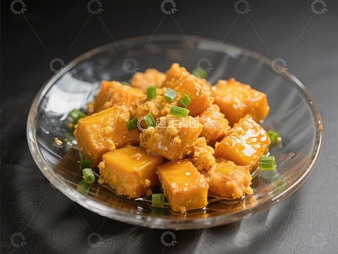 金黄豆腐配香葱酱汁