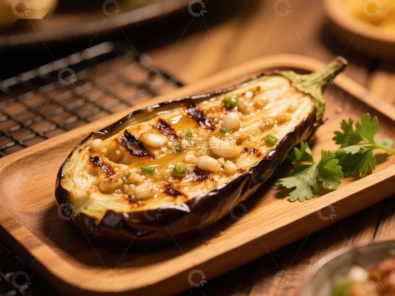 高清大图下载【趣麦麦图】烤茄子配蒜蓉，美味素食佳肴