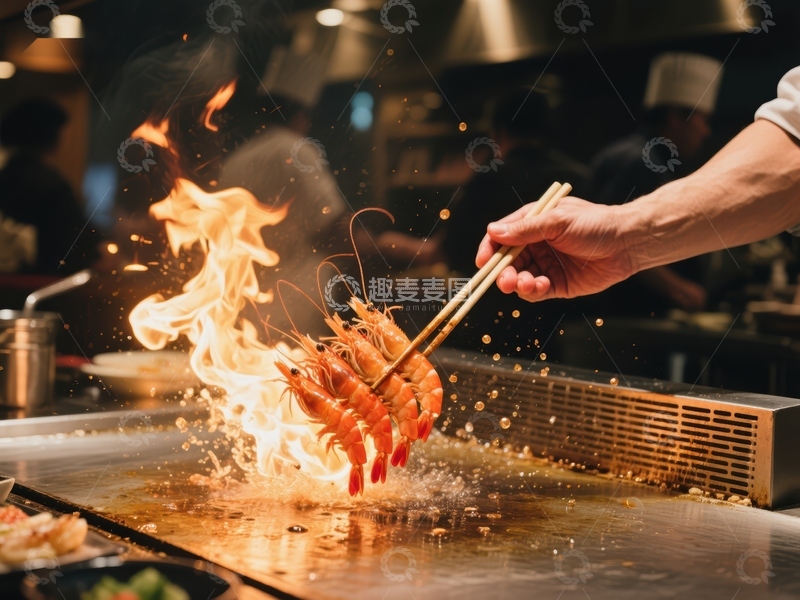 高清大图下载【趣麦麦图】火焰铁板烧虾，厨师现场烹饪