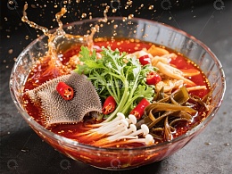 麻辣烫碗装美食，食材丰富色彩鲜艳