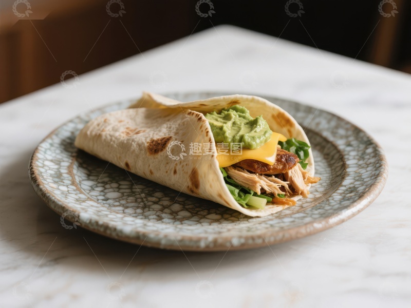 高清大图下载【趣麦麦图】鸡肉卷饼配鳄梨酱和奶酪