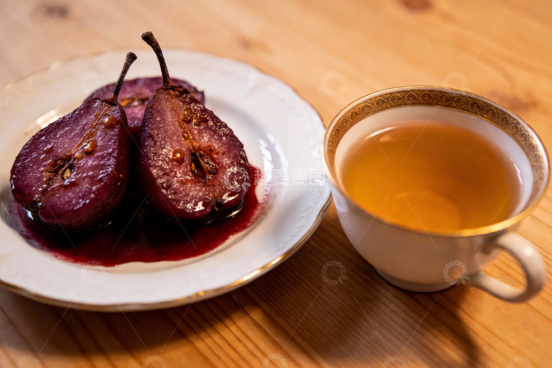 高清大图下载【趣麦麦图】红酒炖梨配茶