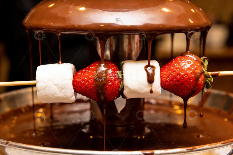 高清大图下载【趣麦麦图】巧克力草莓串