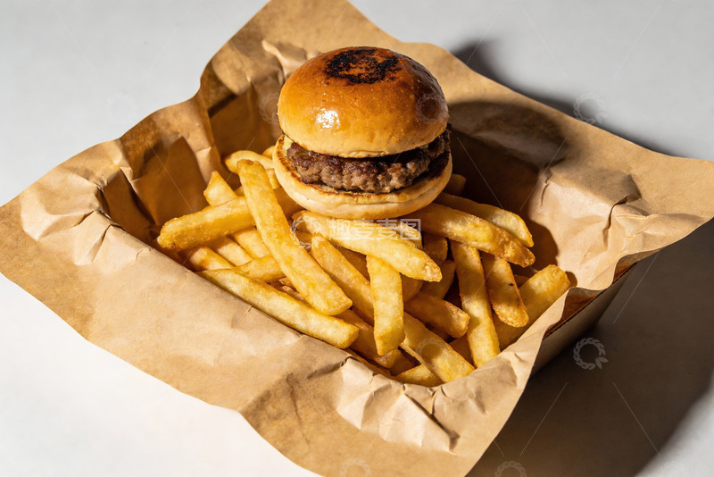 高清大图下载【趣麦麦图】炸薯条配汉堡的美味快餐