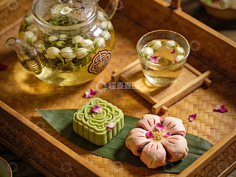 中式茶点与茉莉花茶