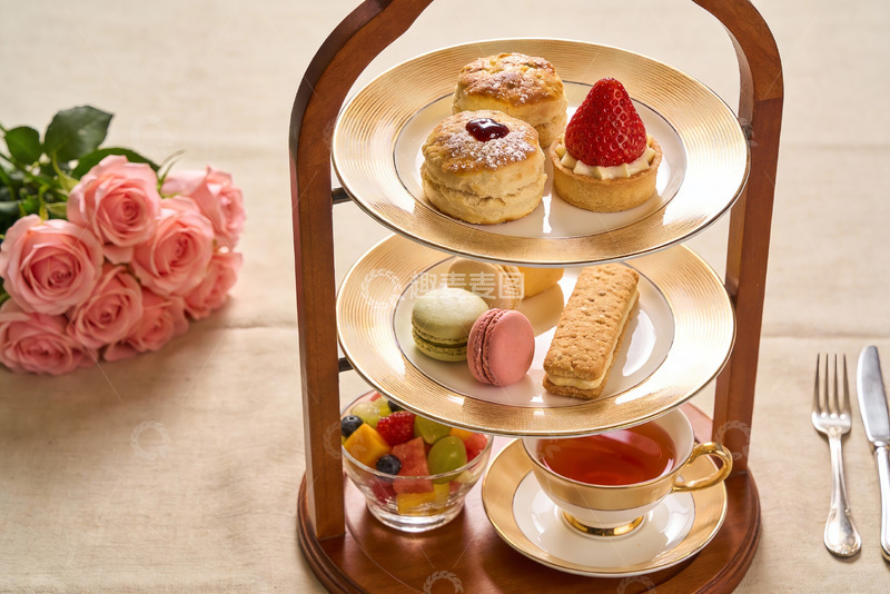 高清大图下载【趣麦麦图】三层点心架摆盘精致下午茶