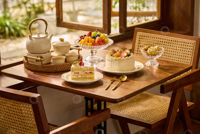 高清大图下载【趣麦麦图】窗边下午茶时光木质桌椅
