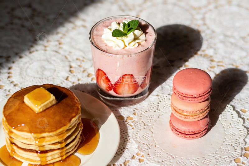 高清大图下载【趣麦麦图】阳光下的美味早餐