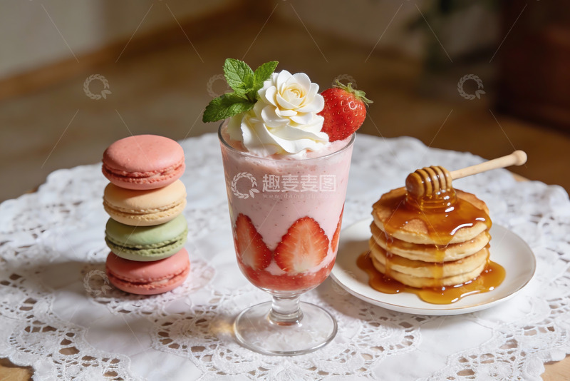 高清大图下载【趣麦麦图】草莓甜品与马卡龙精美摆盘