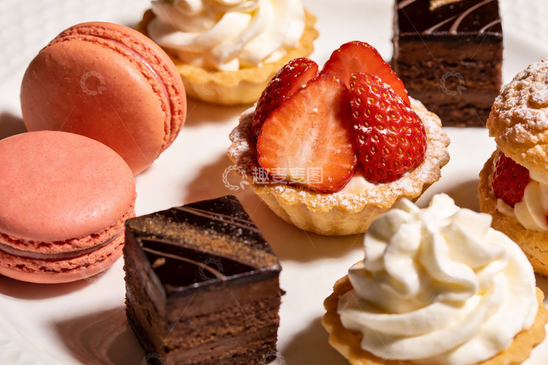 高清大图下载【趣麦麦图】精致甜点拼盘色彩诱人