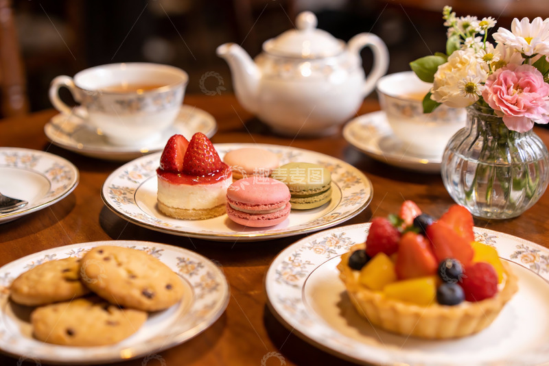 高清大图下载【趣麦麦图】精致下午茶甜点与茶具摆盘