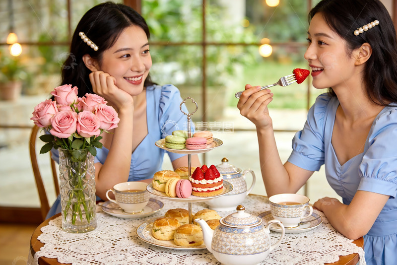 高清大图下载【趣麦麦图】两位女士下午茶时光