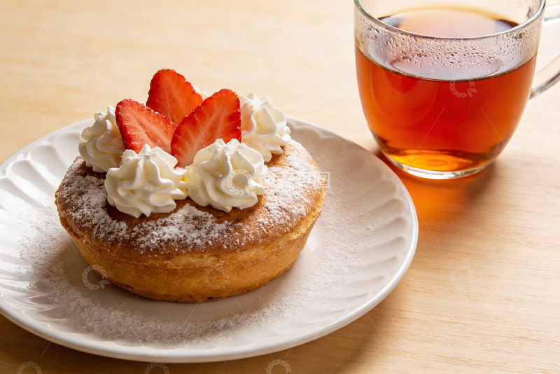 高清大图下载【趣麦麦图】草莓奶油糕点配红茶