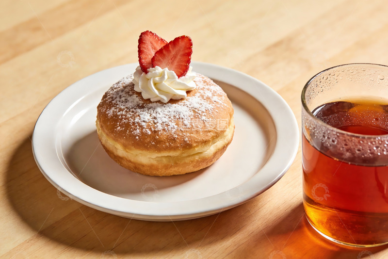 高清大图下载【趣麦麦图】甜甜圈配茶饮