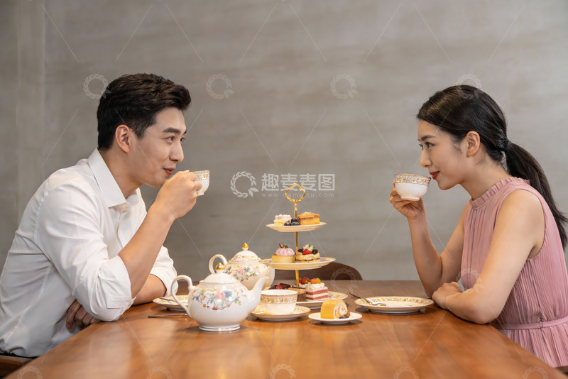 高清大图下载【趣麦麦图】情侣下午茶时光