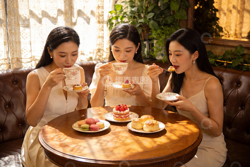 高清大图下载【趣麦麦图】三位女士午后茶点时光