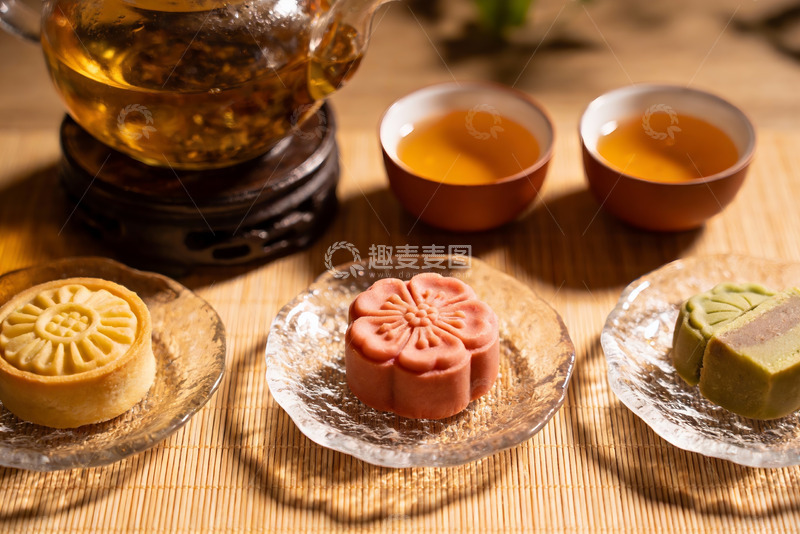 高清大图下载【趣麦麦图】中秋月饼与茶点精美摆盘