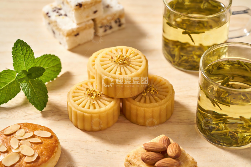 高清大图下载【趣麦麦图】中秋糕点与茶饮精美摆盘