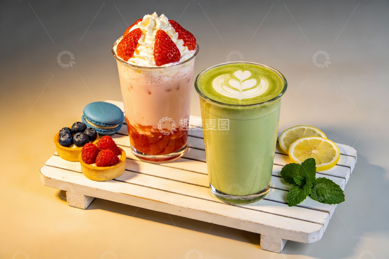 高清大图下载【趣麦麦图】双杯饮品与甜点摆盘