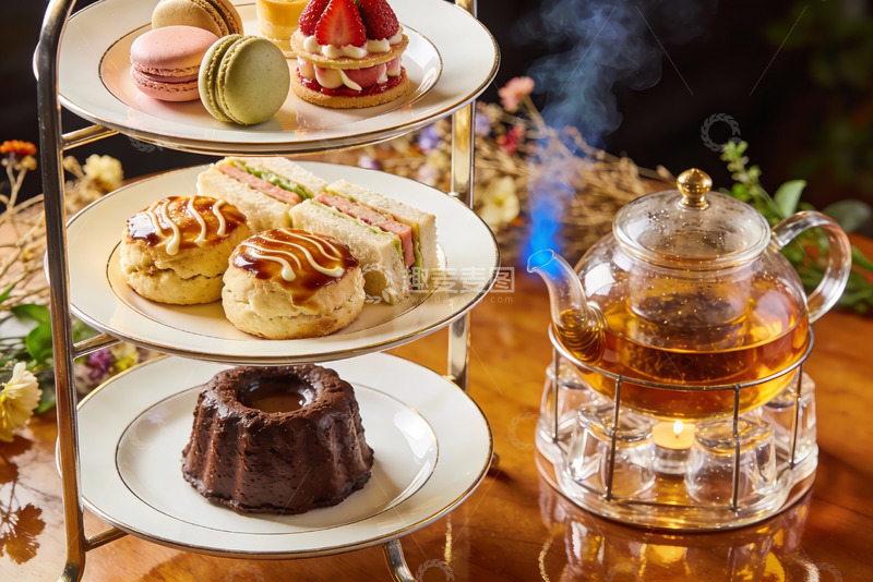 高清大图下载【趣麦麦图】三层下午茶点心与茶壶