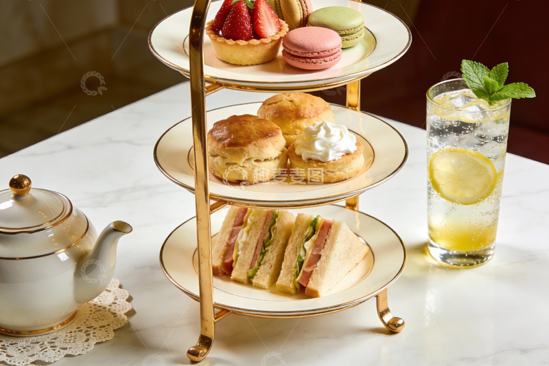 高清大图下载【趣麦麦图】三层点心架配茶饮