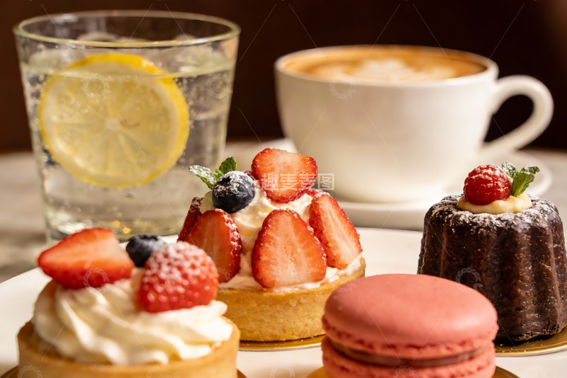高清大图下载【趣麦麦图】精致甜点与饮品的诱人组合