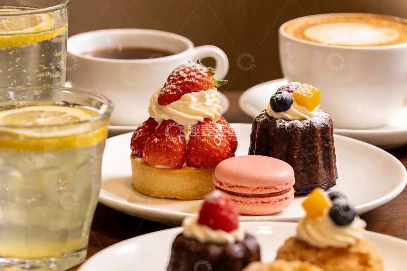 高清大图下载【趣麦麦图】精致甜点与饮品的诱人组合