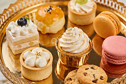 精致甜点摆盘展示