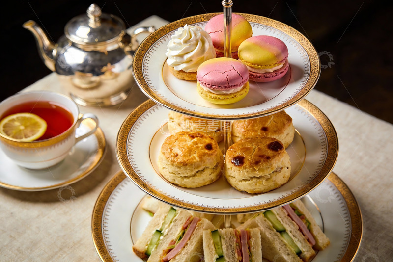 高清大图下载【趣麦麦图】三层点心架配茶饮下午茶