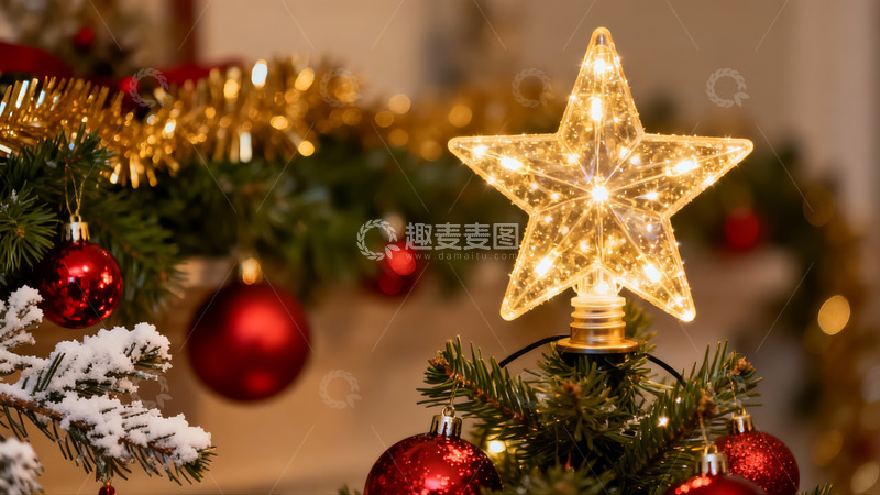 高清大图下载【趣麦麦图】圣诞树顶星灯装饰特写