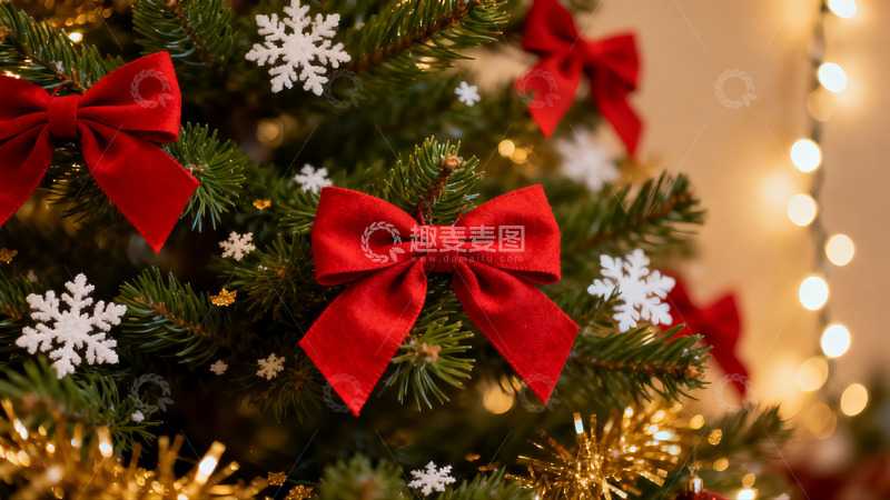 高清大图下载【趣麦麦图】圣诞树装饰特写节日氛围浓厚