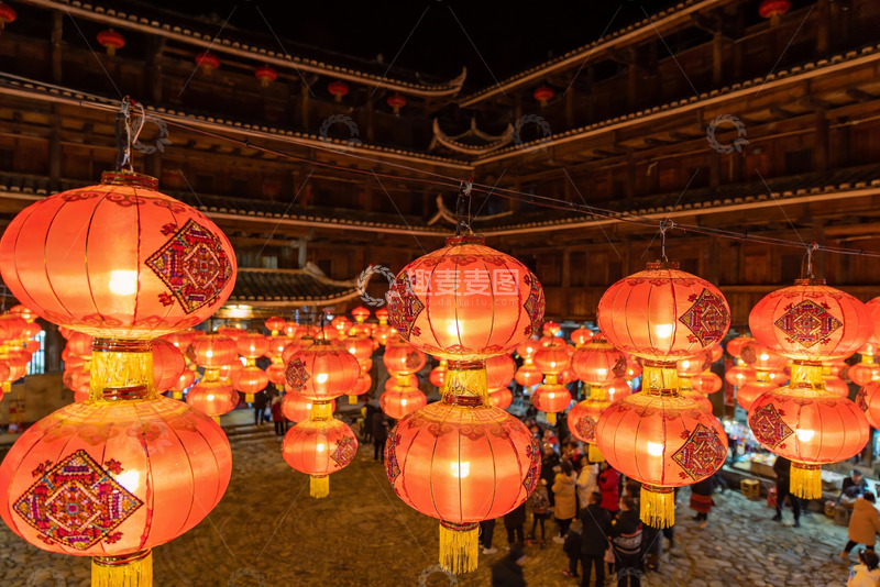 高清大图下载【趣麦麦图】古建筑夜景挂满红灯笼