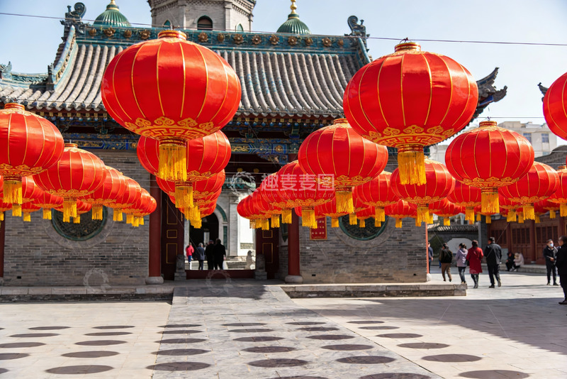 高清大图下载【趣麦麦图】古建筑前挂满红灯笼