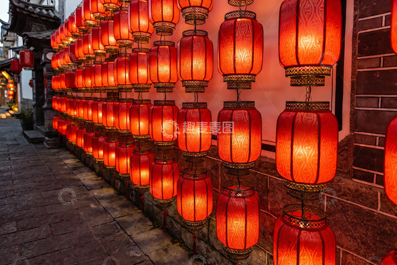高清大图下载【趣麦麦图】古街红灯笼夜景