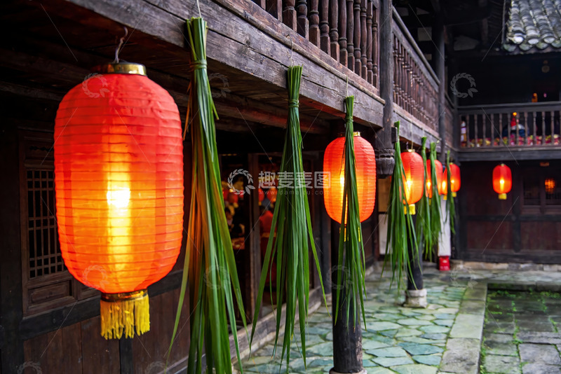 高清大图下载【趣麦麦图】古建筑庭院挂红灯笼