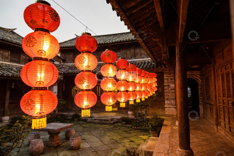 高清大图下载【趣麦麦图】古建筑庭院夜景红灯笼