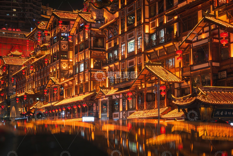 高清大图下载【趣麦麦图】夜景古建筑群灯火辉煌