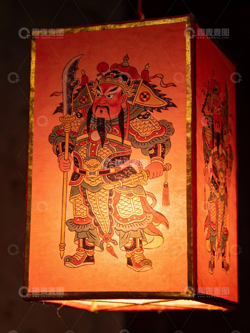高清大图下载【趣麦麦图】红色灯笼上的古代武士画像