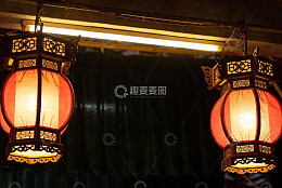 古色古香红灯笼夜景