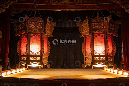 古色古香舞台灯笼光影