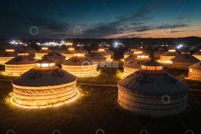 高清大图下载【趣麦麦图】夜幕下的蒙古包群落