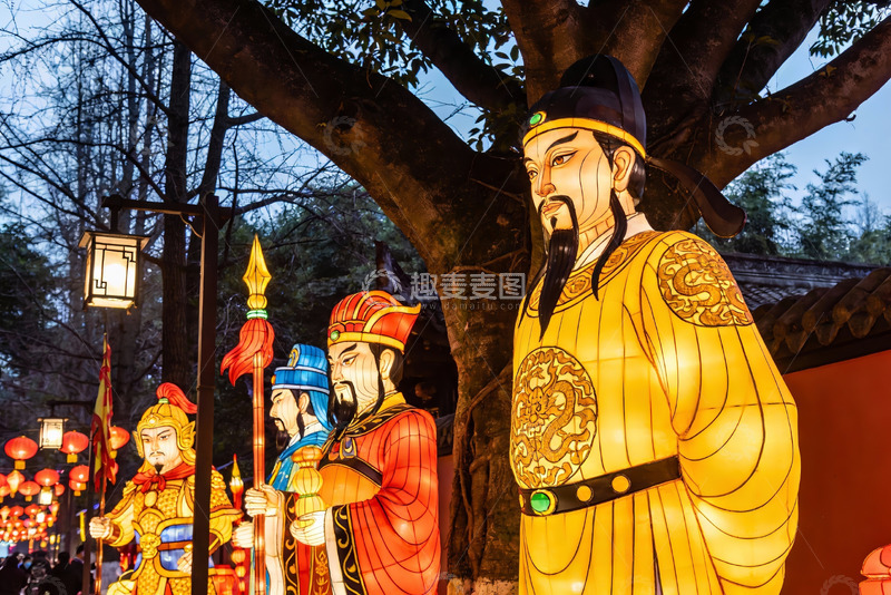 高清大图下载【趣麦麦图】夜景古装人物灯会展示