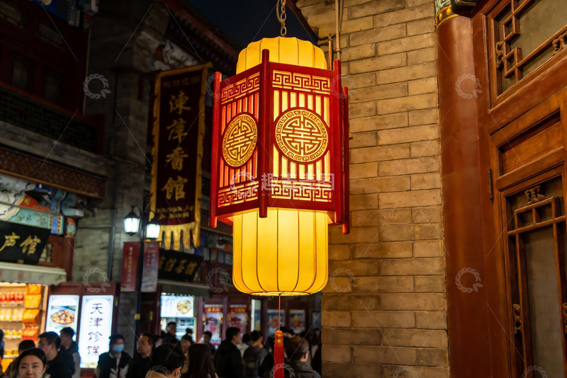 高清大图下载【趣麦麦图】古色古香灯笼映衬夜市繁华