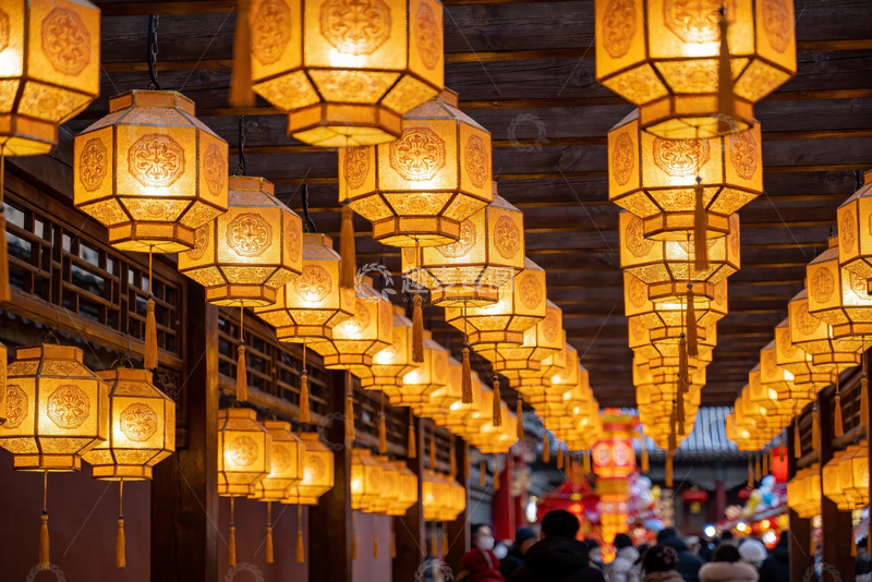 高清大图下载【趣麦麦图】古色古香灯笼长廊夜景