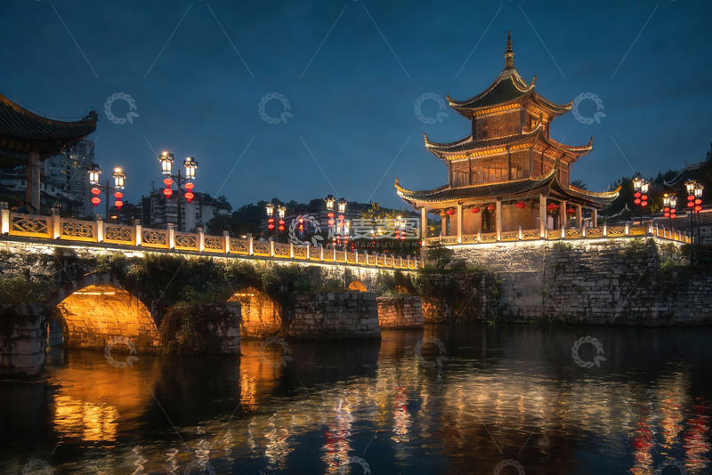 高清大图下载【趣麦麦图】夜色古桥与楼阁灯火辉煌