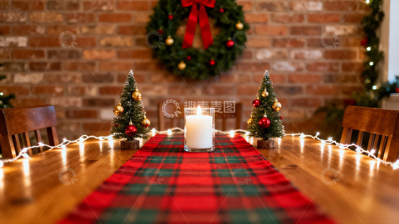 高清大图下载【趣麦麦图】圣诞餐桌布置温馨节日氛围